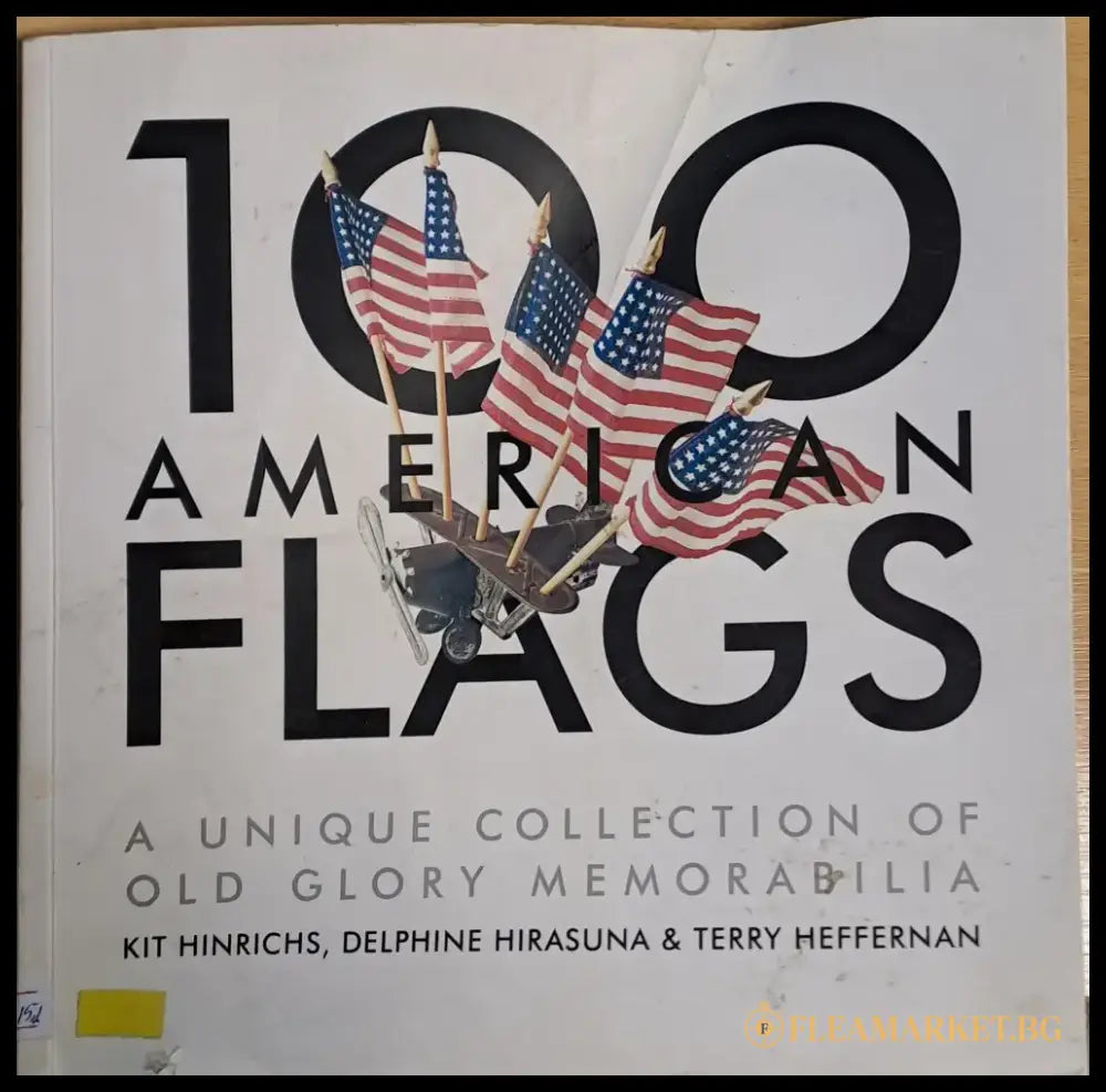100 American Flags - Книги