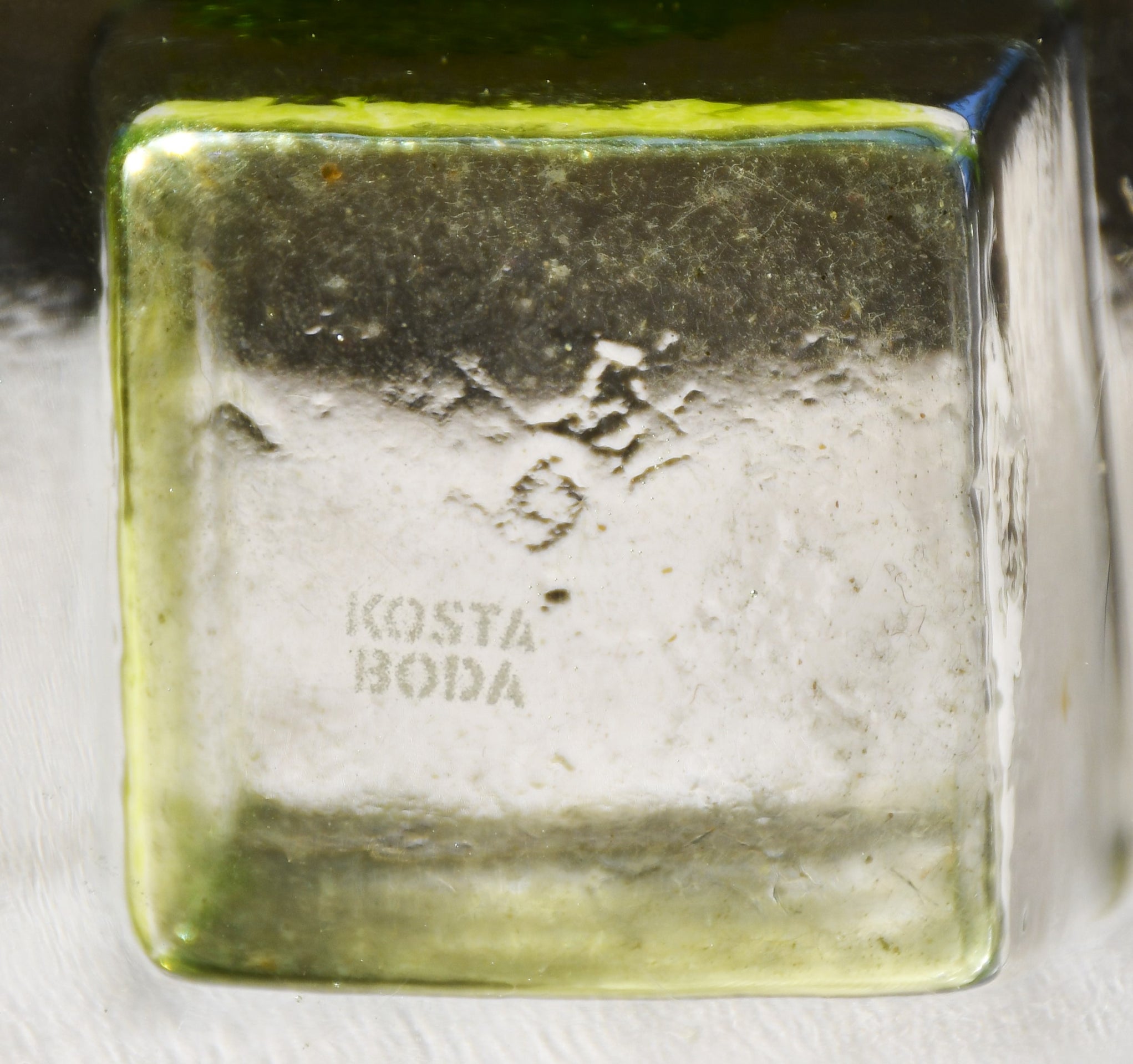 Сет от два авторски свещника на Anna Ehrner - "Brick" за Kosta Boda