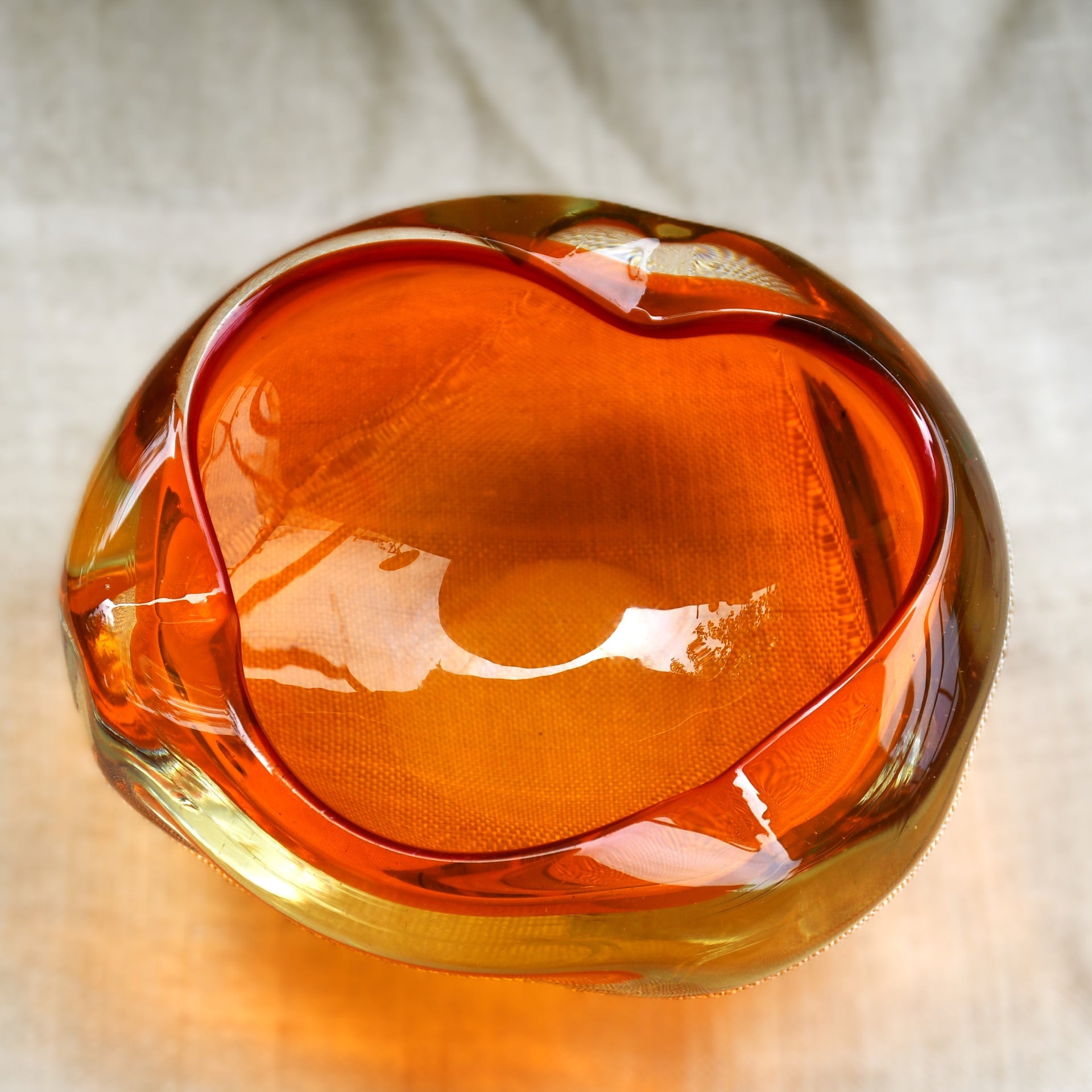 Винтидж пепелник Murano, сомерсо техника, амбър, 60-те год. (090608261726)