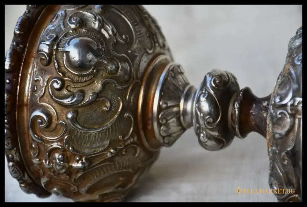 Античен бокал с барокова декорация - antique