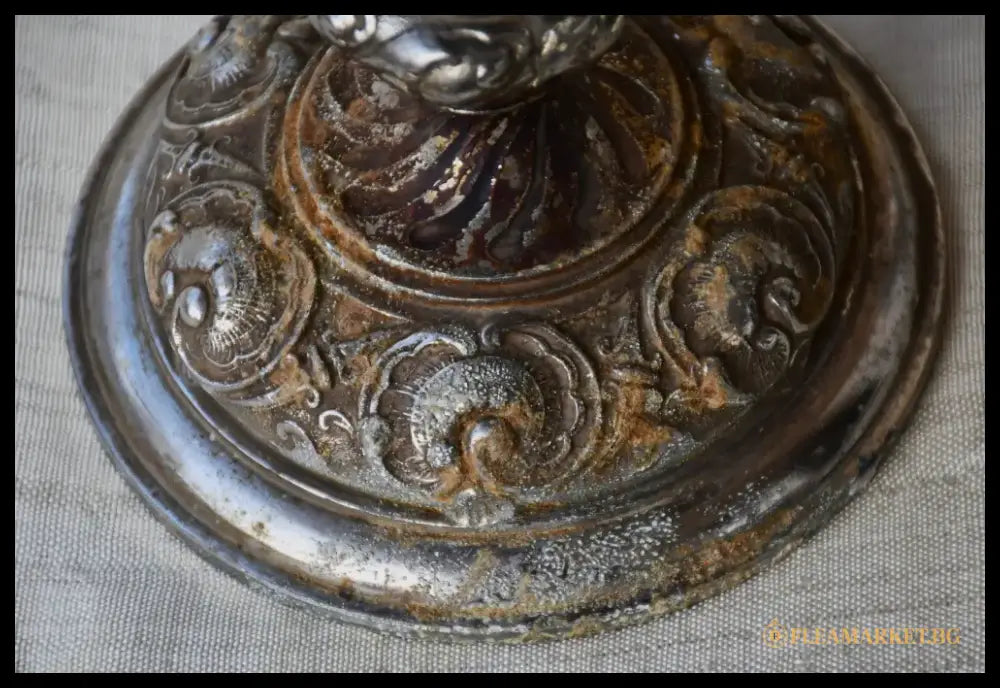 Античен бокал с барокова декорация - antique