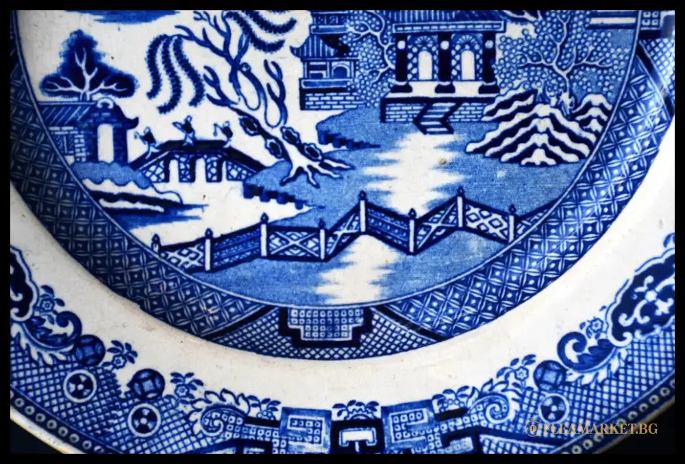 Антична викторианска чиния ’Blue Willow’ - antique