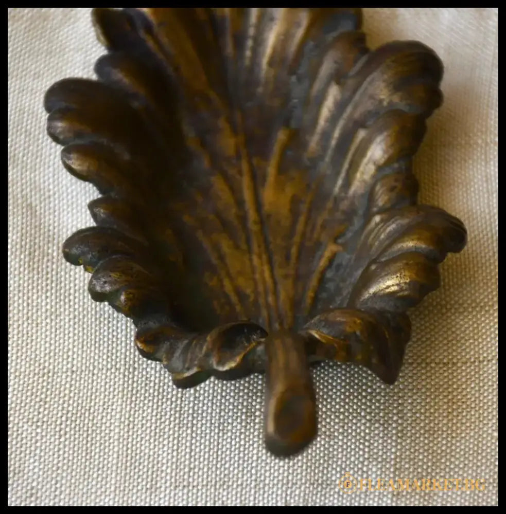 Бронзов пепелник ’Дубовый лист’ от Касли (СССР) - antique