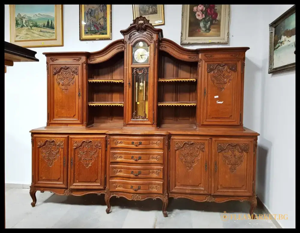 Бюфет с часовник - antique