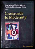 Crossroads to Modernity. Contemporary Portuguese Society - Книга