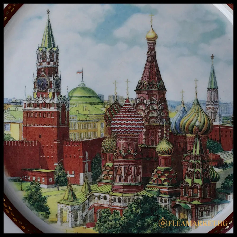 Декоративна чиния ’Россия’ Дулево Москва/Кремъл 2010 г. - Антикварен предмет