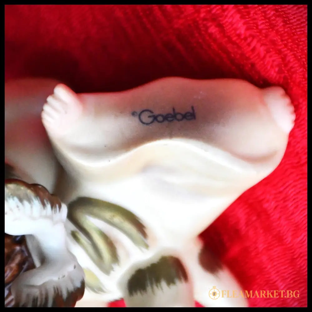 Goebel - порцеланови коледни ангели (3 бр.) ръчно рисувани Германия края на 20 в. (092207266012) - Порцеланова фигурка