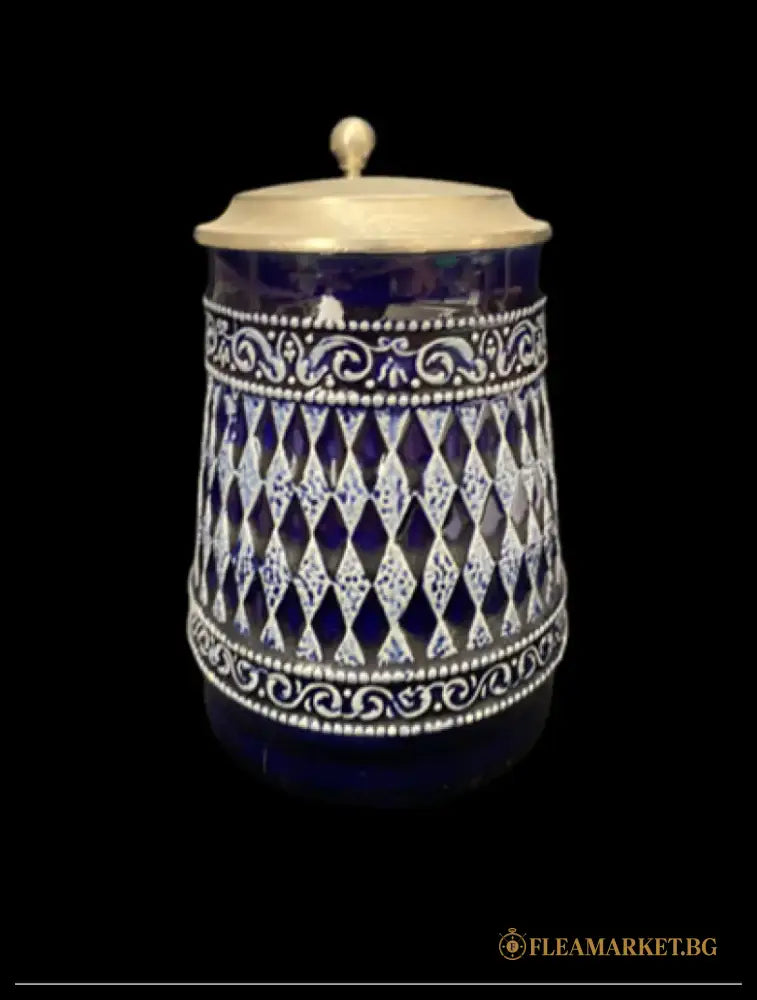 Халба с капак,вместимост 0,5L (508)