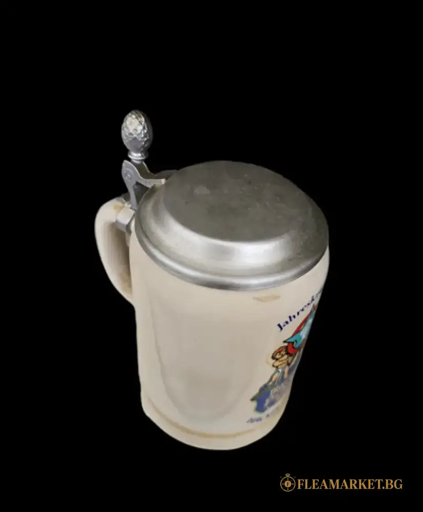 Халба с капак,вместимост 0,5L (474)