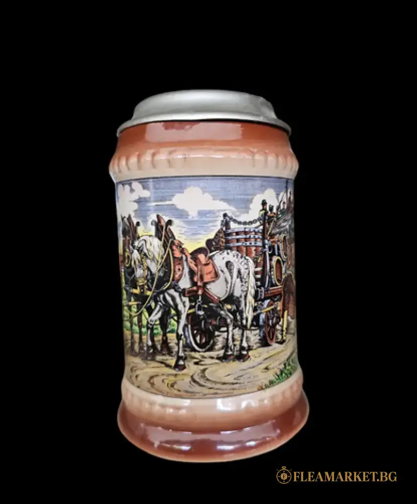 Халба с капак,вместимост 0,5L (471)