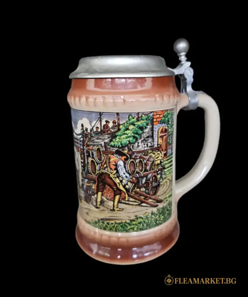 Халба с капак,вместимост 0,5L (471)