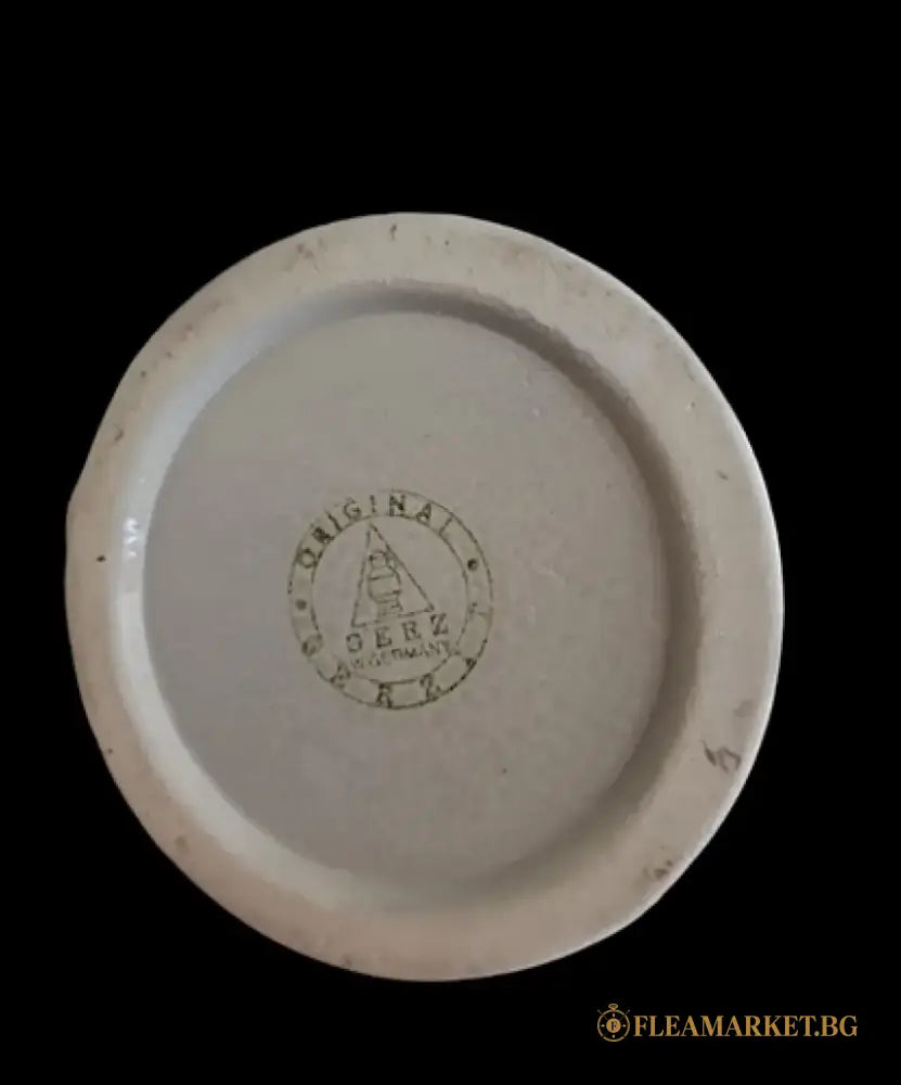 Халба с капак,вместимост 0,5L (469)
