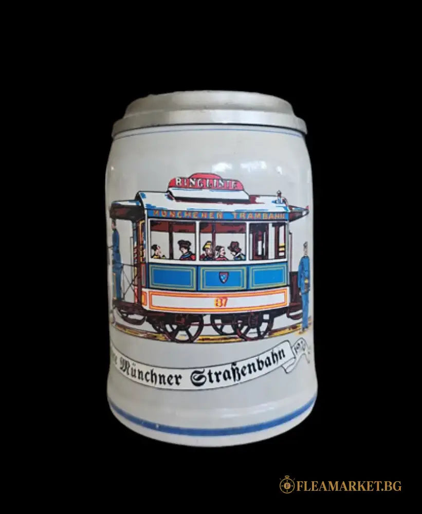 Халба с капак,вместимост 0,5L (465)