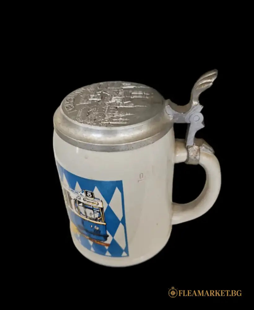 Халба с капак,вместимост 0,5L (462)