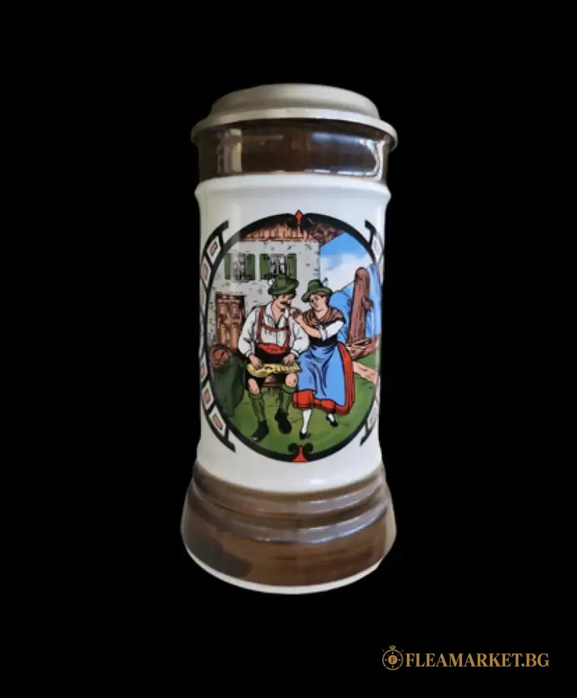 Халба с капак,вместимост 0,5L (459)