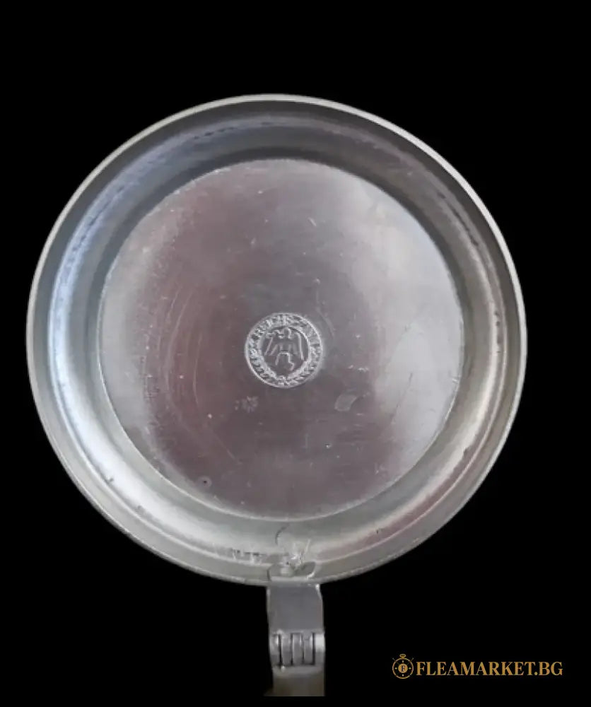 Халба с капак,вместимост 0,5L (466)