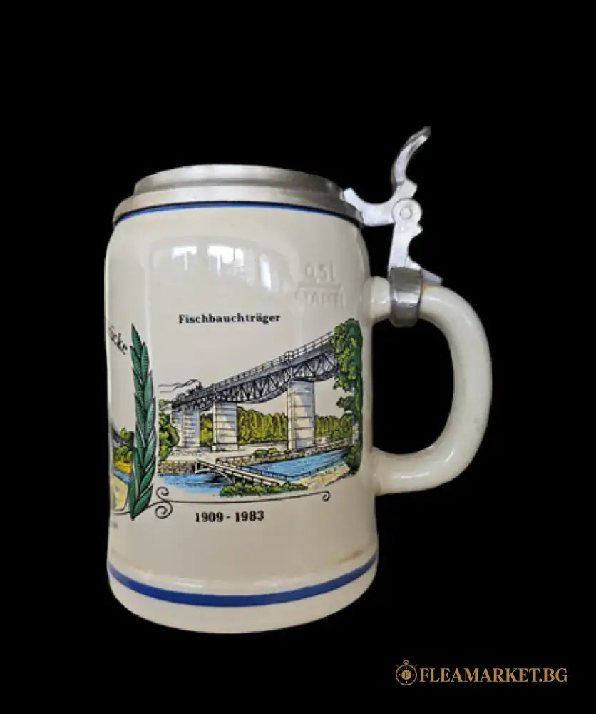 Халба с капак,вместимост 0,5L (466)