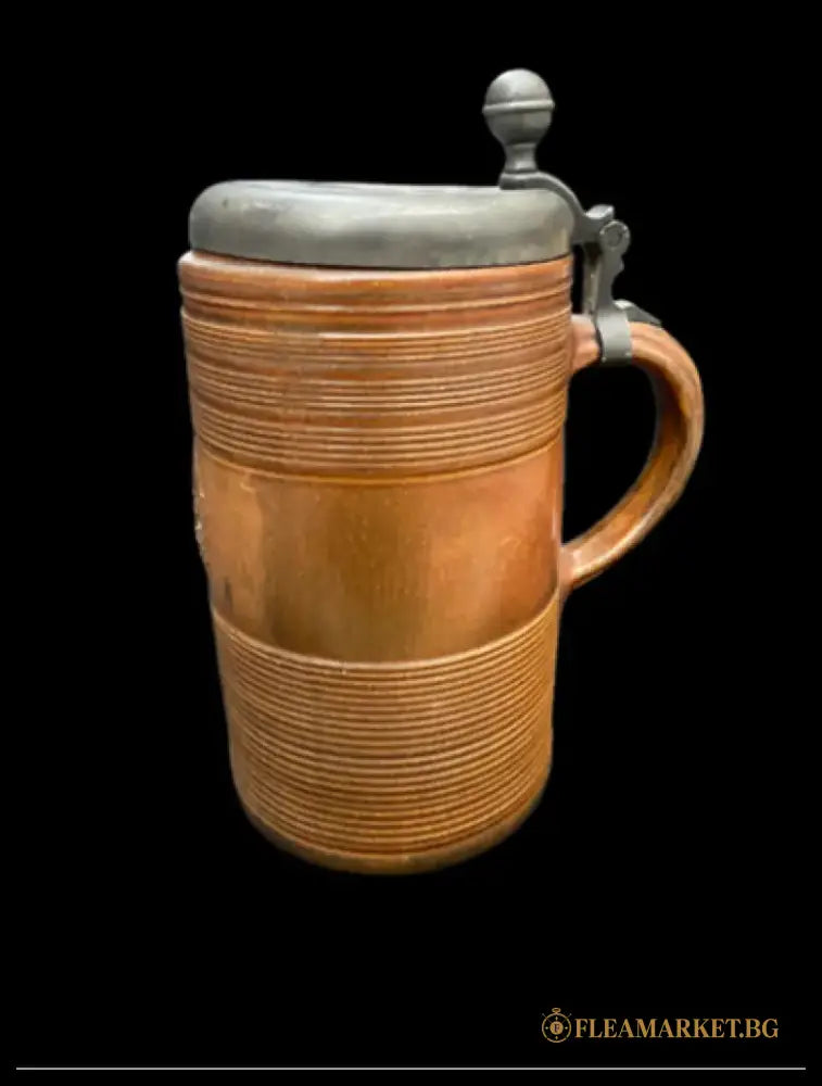 Халба с капак,вместимост 1L (499)