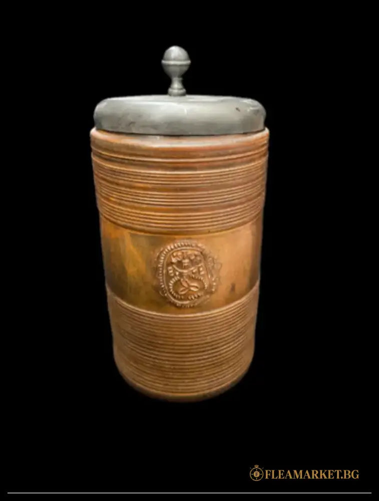 Халба с капак,вместимост 1L (499)