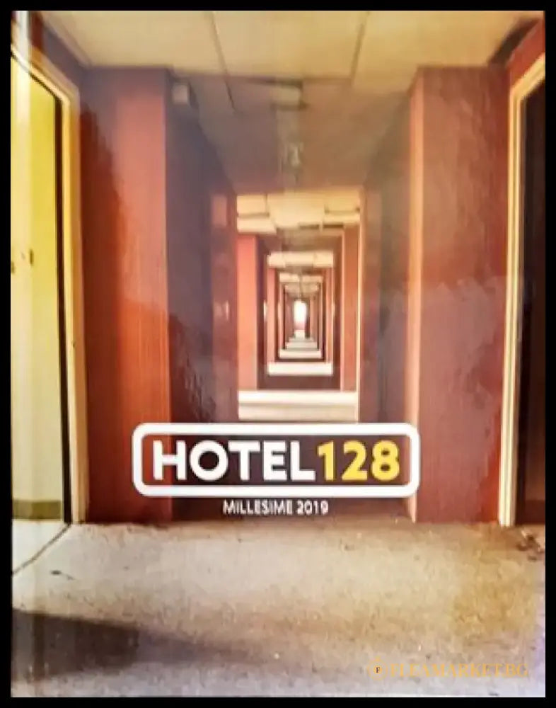 Hotel 128 - Книги