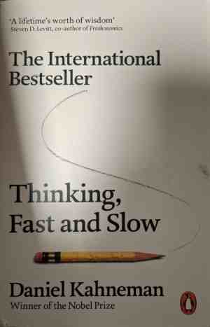 Корица на Thinking Fast and Slow от Daniel Kahneman