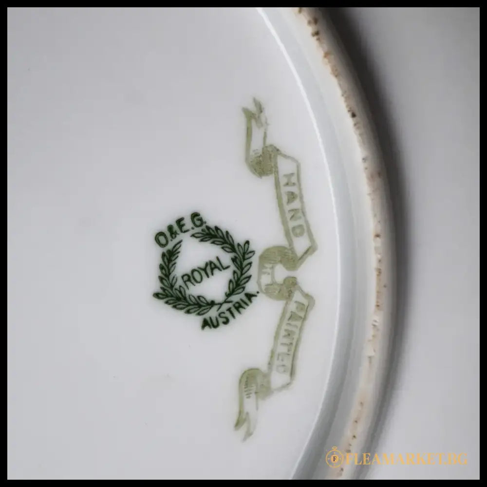Колекционна чиния на O & E.G. Royal Austria - antique