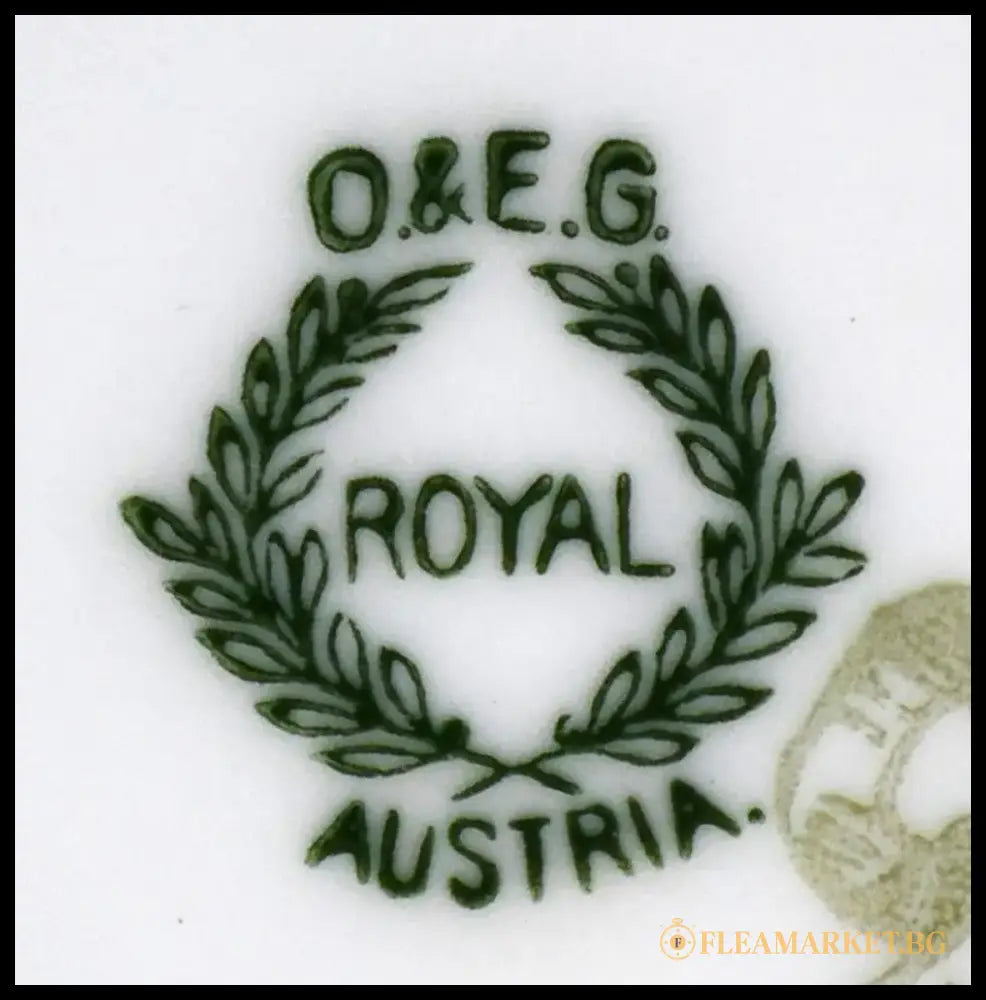Колекционна чиния на O & E.G. Royal Austria - antique