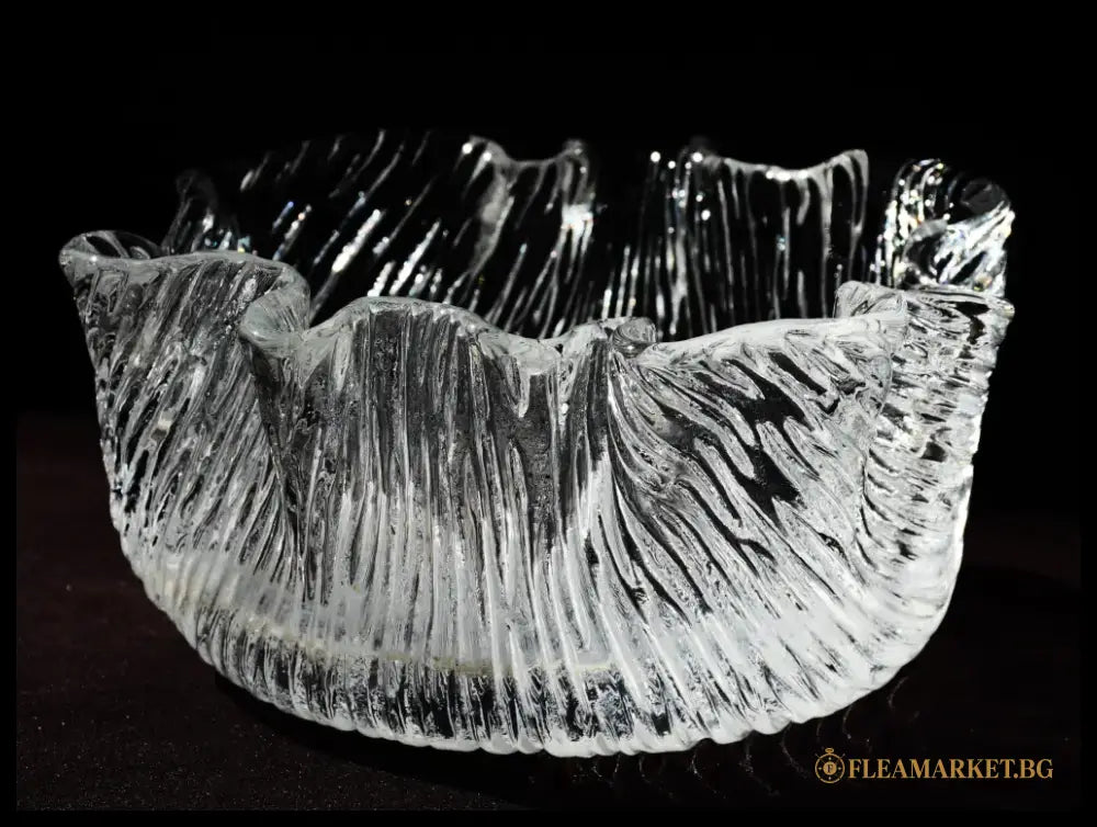 Кристална купа ръчно изработена. Тип Handkerchief. - antique