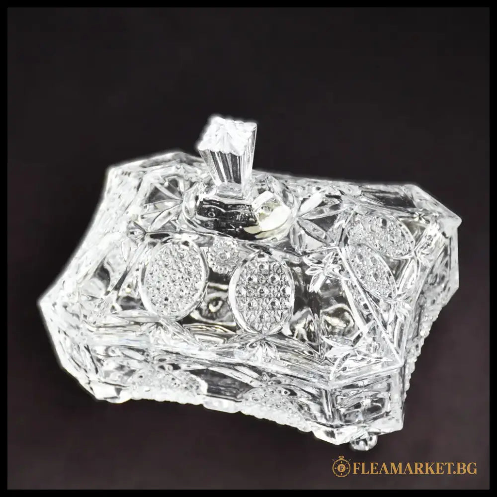 Кристална кутия с капак - antique