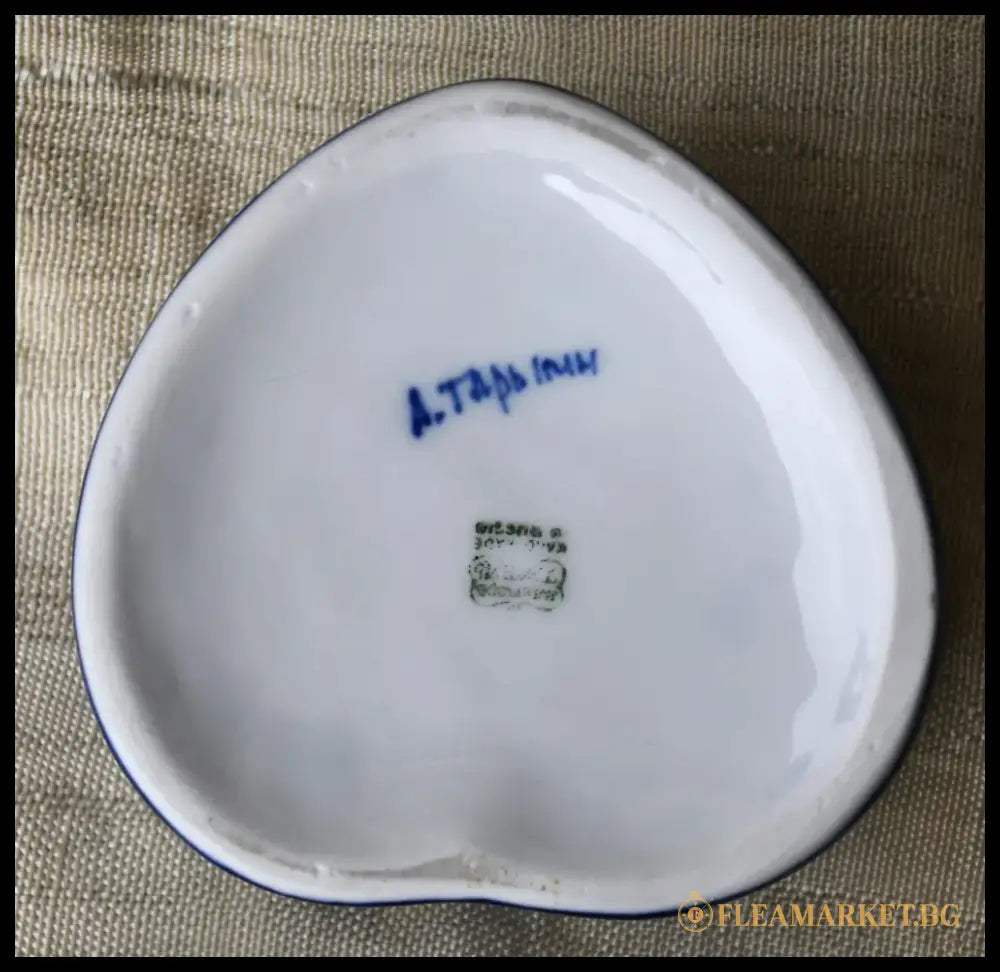 Кутия за бижута с форма на сърце от Гжел Русия - antique