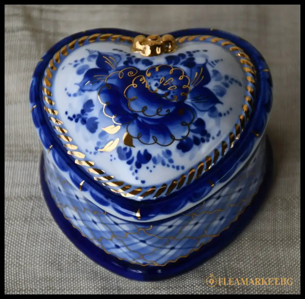 Кутия за бижута с форма на сърце от Гжел Русия - antique