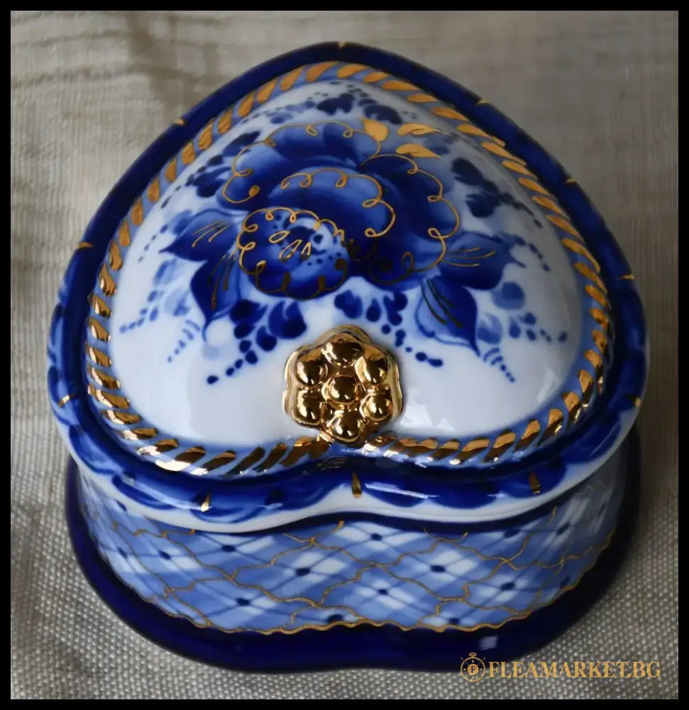 Кутия за бижута с форма на сърце от Гжел Русия - antique