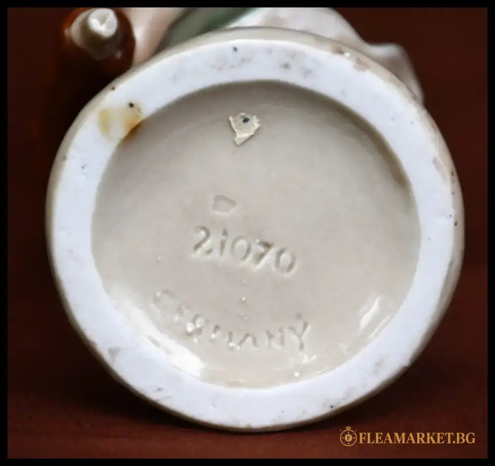 Немска фигура от 1930-те. Полихромна керамика. - antique