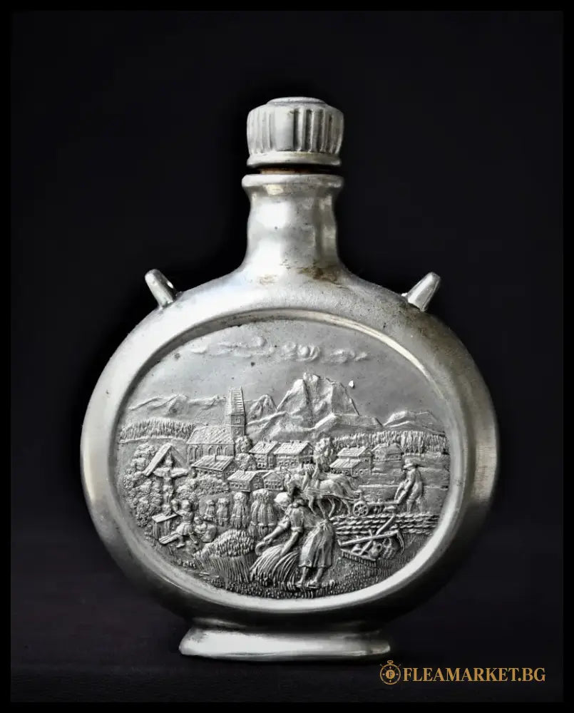 Немска метална бутилка - винтидж - antique