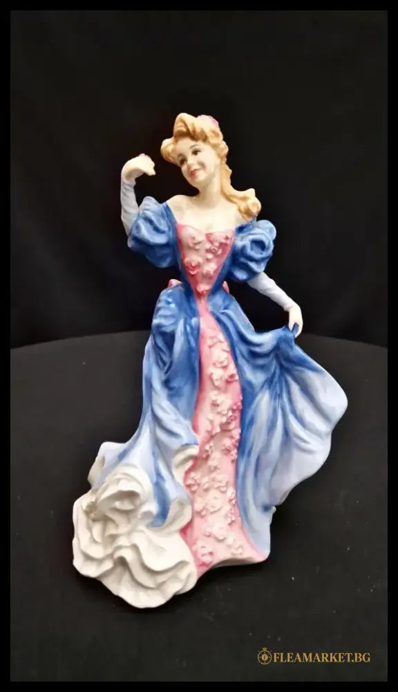 Порцеланова статуетка Royal Doulton - Hannah - antique