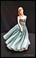 Порцеланова статуетка Royal Doulton - Sarah - antique