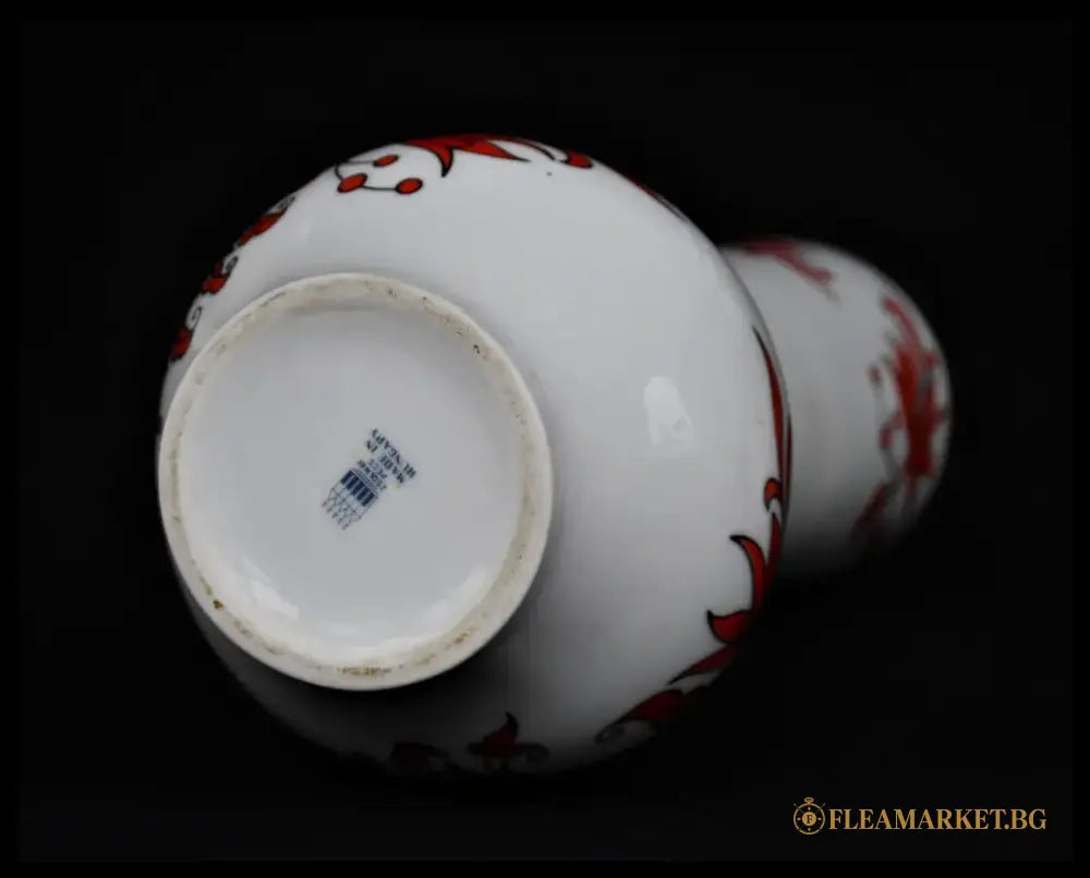 Порцеланова винтидж ваза от Жолнай/Zsolnay - antique