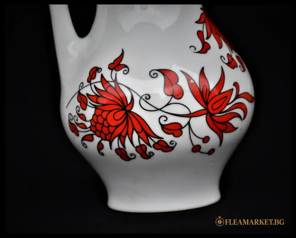Порцеланова винтидж ваза от Жолнай/Zsolnay - antique