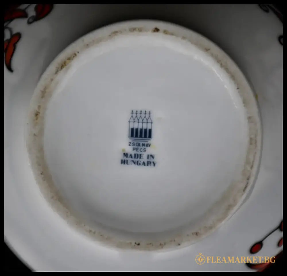 Порцеланова винтидж ваза от Жолнай/Zsolnay - antique