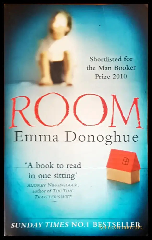 Room (418) - Книга