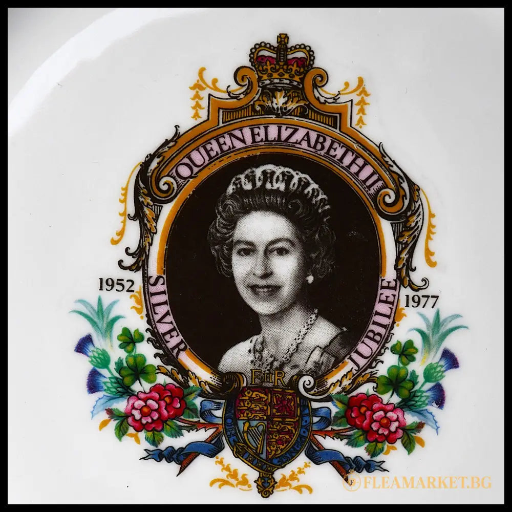 Royal Kent - детайл портрет на кралицата