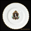 Royal Kent - чиния Queen Elizabeth II Silver Jubilee - изглед отпред