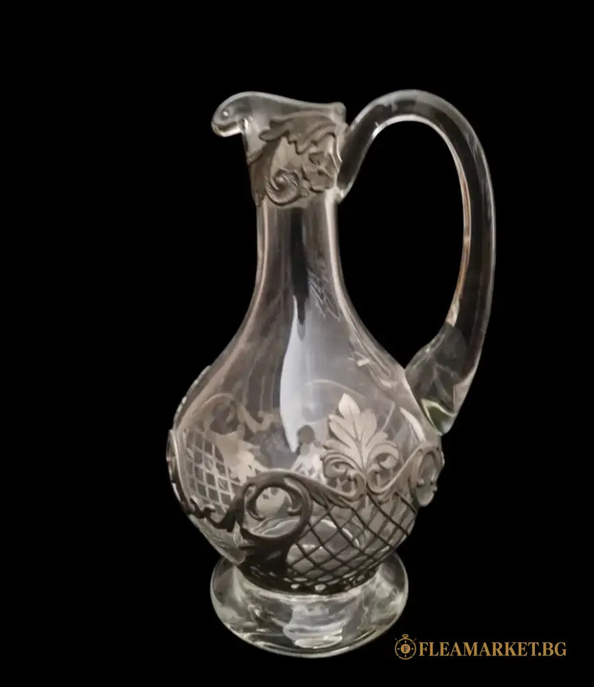 Стъклена гарафа с метален обхват - antique
