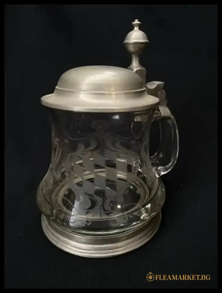 Стъклена халба с капак,вместимост 0,5L (516)