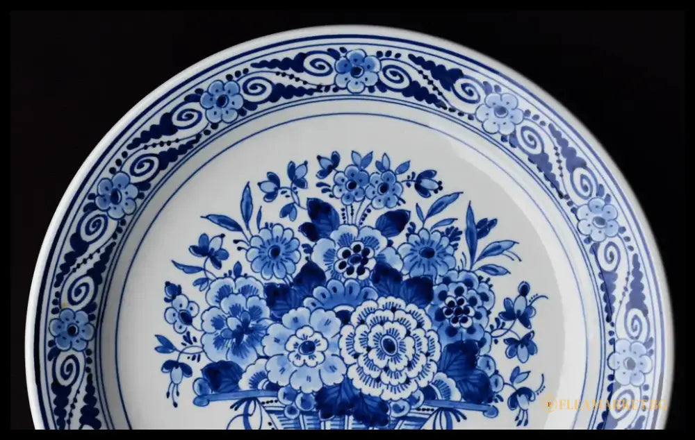 Стенна чиния Royal Delft - antique