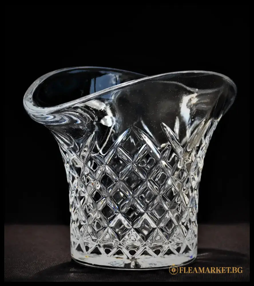 Стилна кристална ваза от ’Бохемия’ - antique