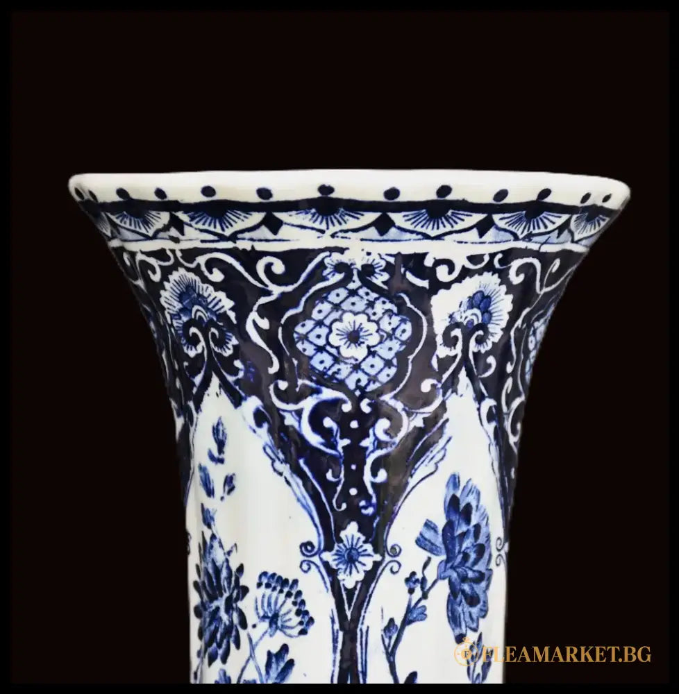 Ваза Делфт - на ’Petrus Regout & Co’ Маастрихт - antique