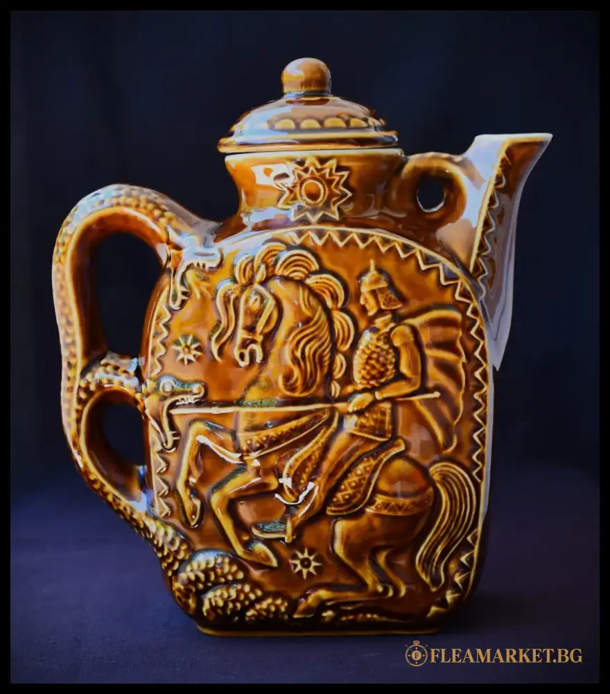 Винтидж чайник ’Св. Георги’ - майолика СССР - antique
