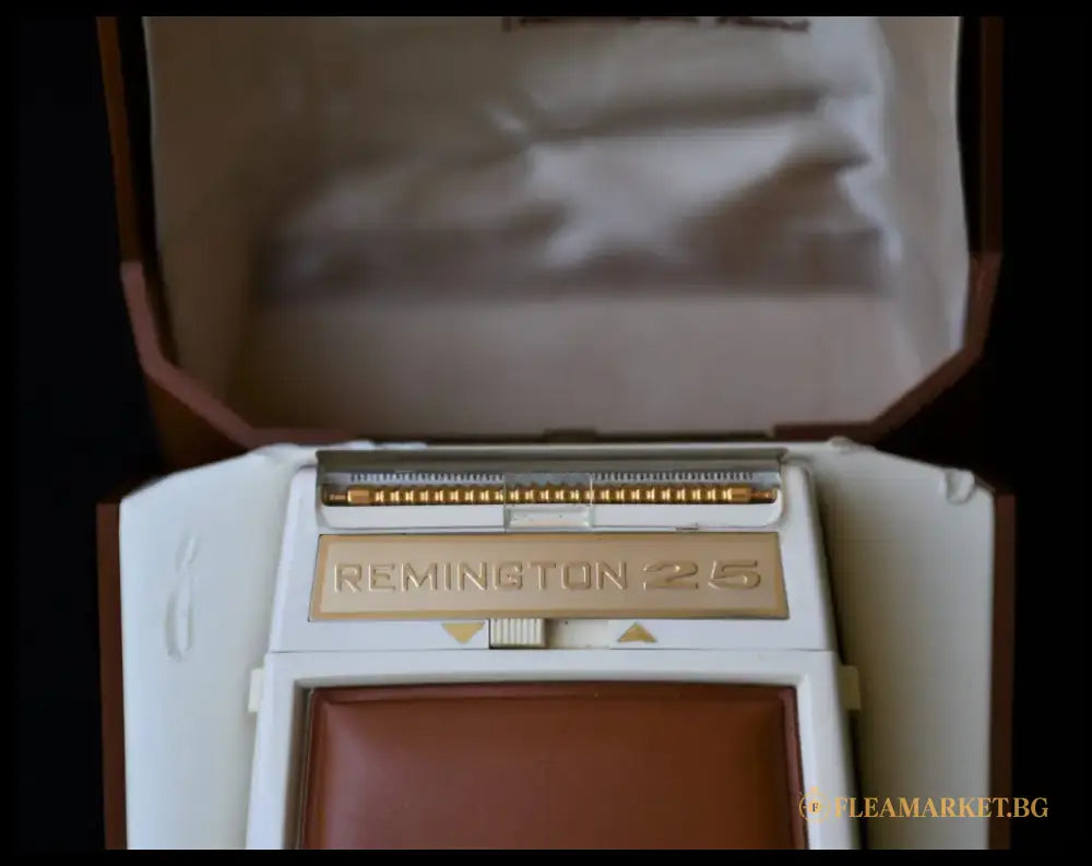 Винтидж електрическа самобръсначка ’Remington 25’’ - antique