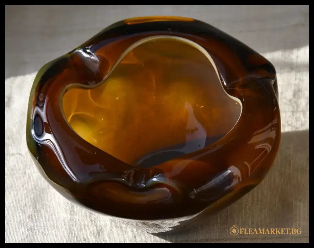 Винтидж пепелник - art glass - antique